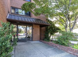 10 Norman St APT 502, Salem, MA 01970