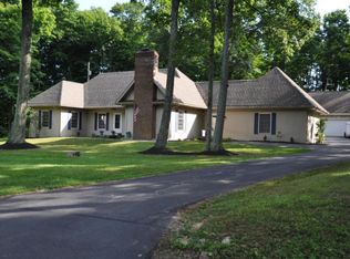 172 Oak Canyon Dr, Pataskala, OH 43062
