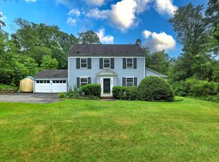 154 Ansonia Rd, Woodbridge, CT 06525