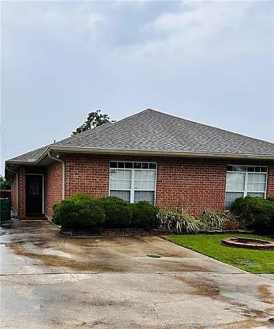 4807 Evangeline St Photo 1