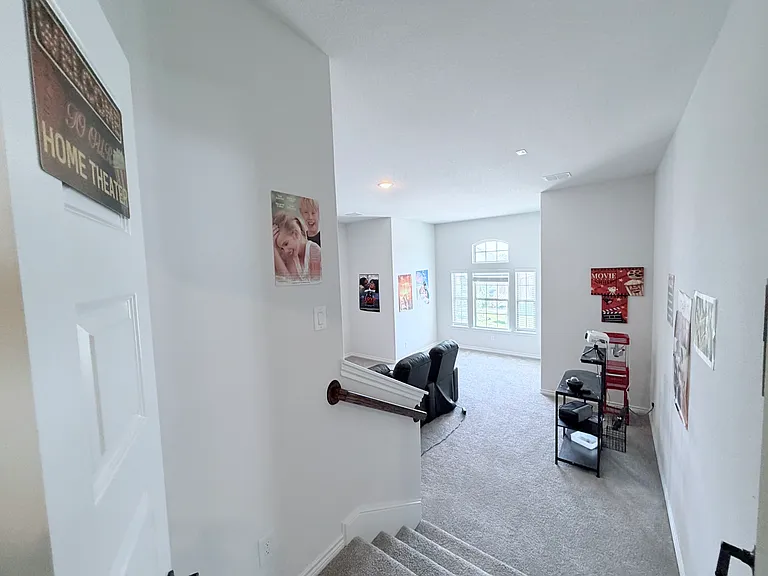 516 William Ct — Photo 12