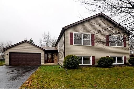 1st image of 826 S Ravenswood Ct