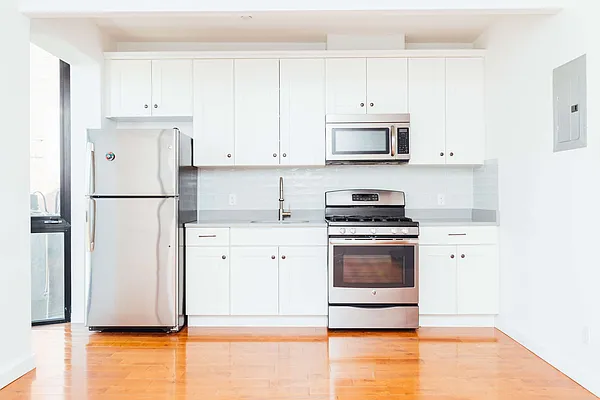 Rented by Nooklyn NYC LLC | media 20