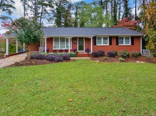 2415 Amigo Dr, Fayetteville, NC 28305