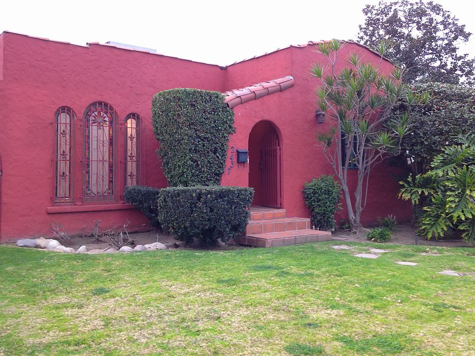 1st image of 2437 Granville Ave