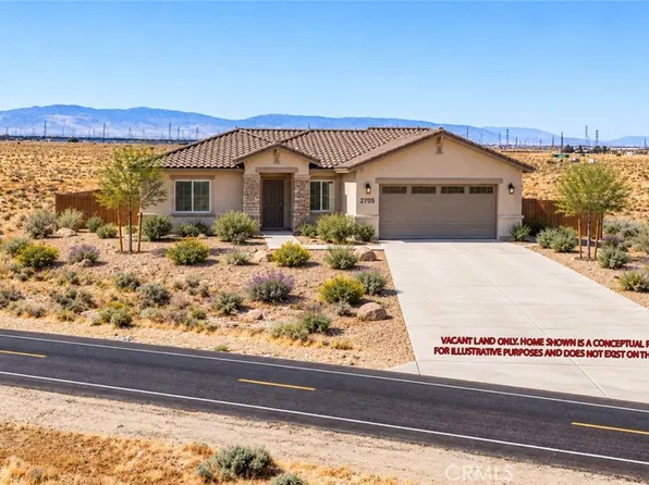 2705 90th St W, Rosamond, CA 93560