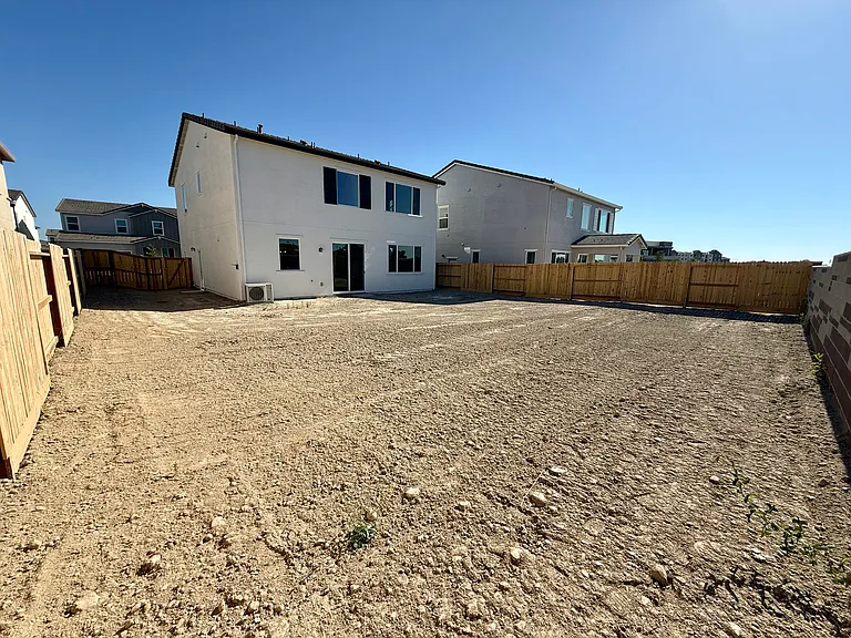 809 Canoe Ct — Photo 43