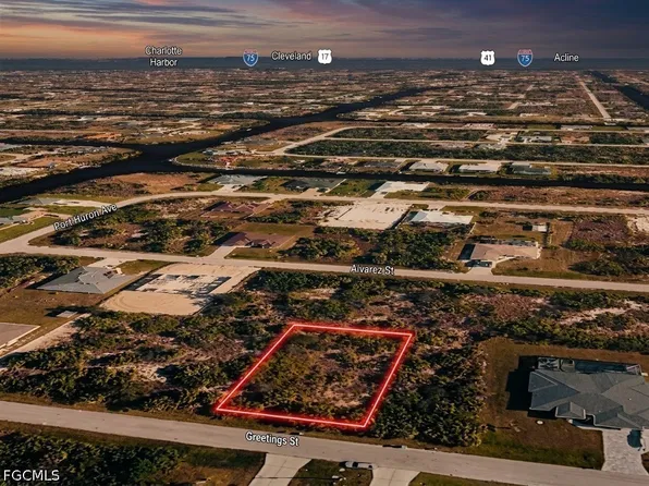 10038 Greetings St, Port Charlotte, FL 33981