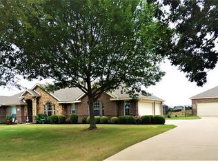 7008 Twin Hills Dr, Joshua, TX 76058