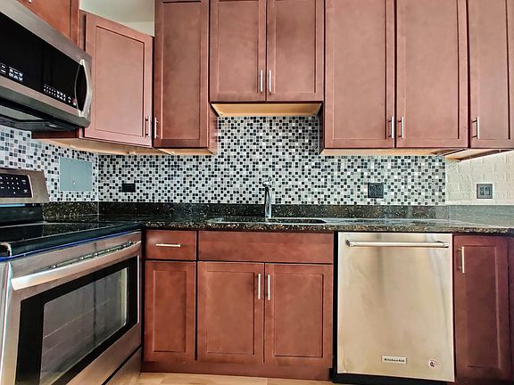 3rd image of 3600 N Lake Shore Dr Unit 2517