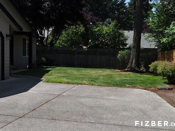 3rd image of 5509 NE 75th St