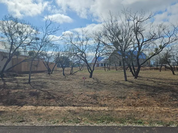 40 Lager Ct #40, Fredericksburg, TX 78624