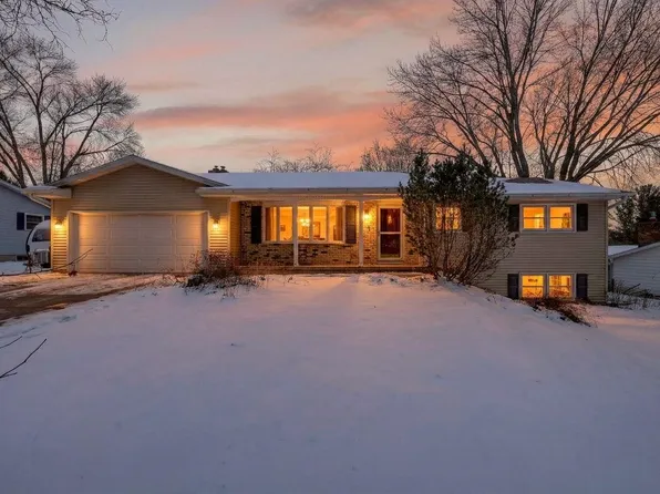 5201 Cook St, Mc Farland, WI 53558