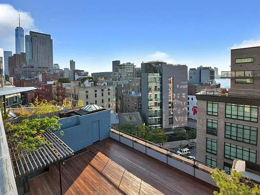 Sold by Sotheby's International Realty | media 1