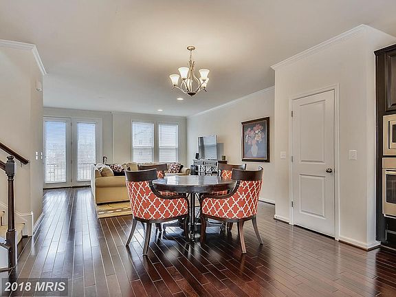 5th image of 42279 Hampton Woods Ter