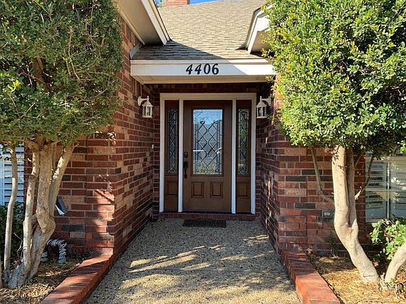 2nd image of 4406 Rosewood Dr