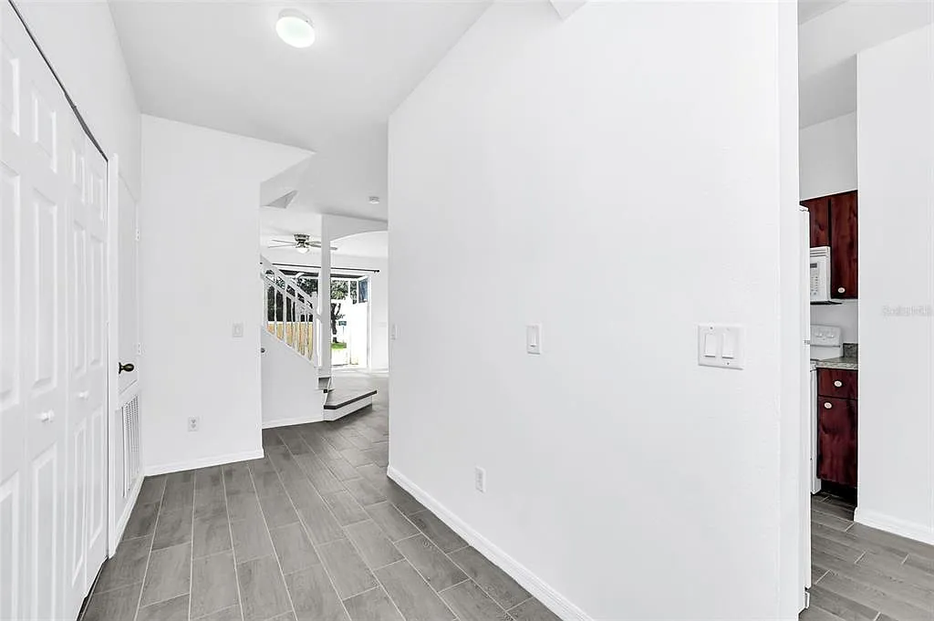 3 bed, 2.5 bath, 1468 sqft, $2,150 — Photo 4