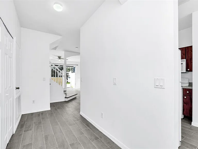 1160 S Beach Cir — Photo 4