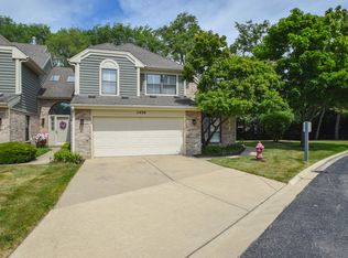 11430 Ashley Woods Dr, Westchester, IL
