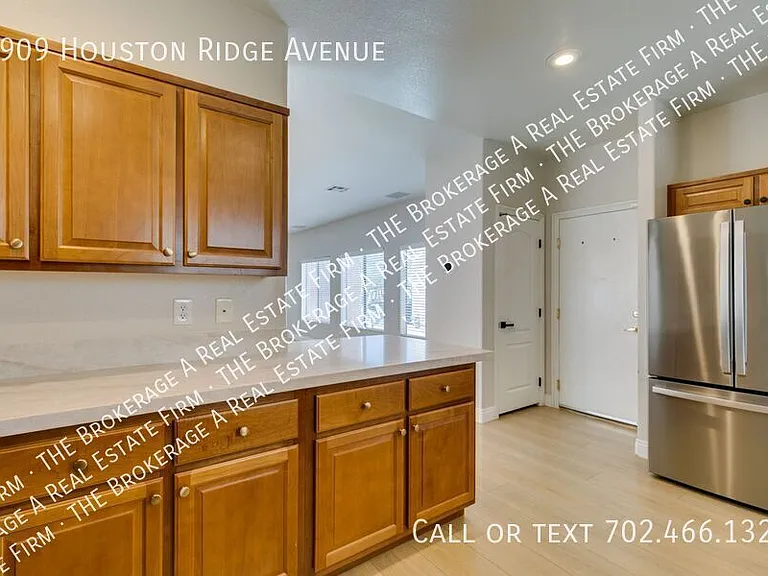 8909 Houston Ridge Ave — Photo 25
