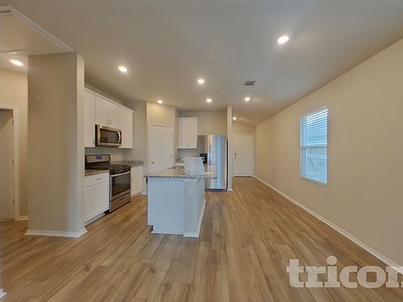 4th image of 5209 Sidesaddle Dr