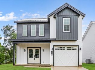 170 W Locust St, Newark, OH 43055