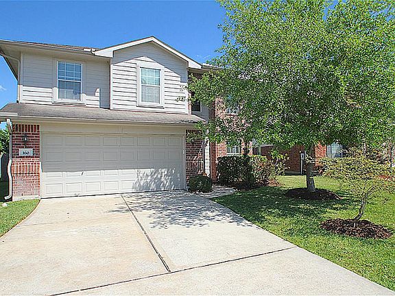 2nd image of 160 Easton Glen Ln