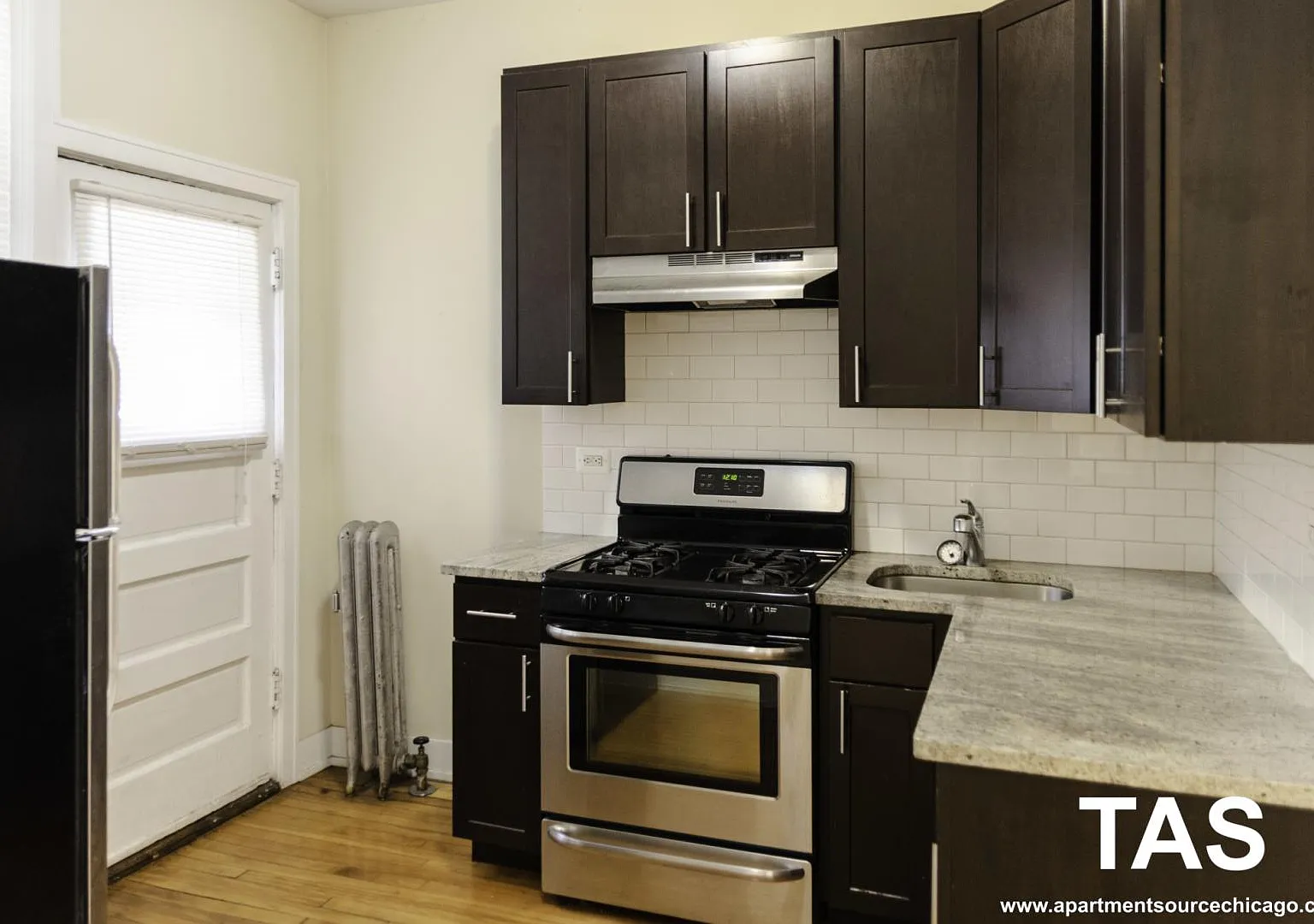 1920 West Winona Street #1 — Photo 1