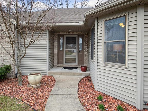 2nd image of 11015 Golden Pheasant Dr