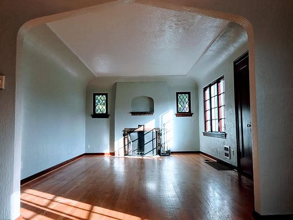 Living room without furniture.