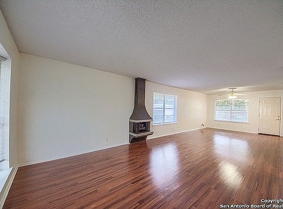4th image of 9407 Powhatan Dr #59