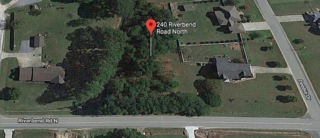 2nd image of 240 Riverbend Rd N