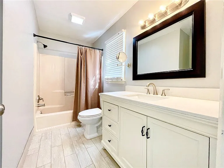1721 Emerson Ct — Photo 17