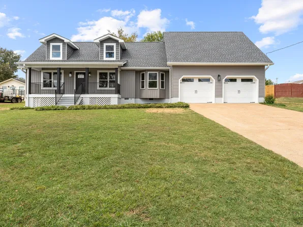 97 Angela Cir, Rossville, GA 30741