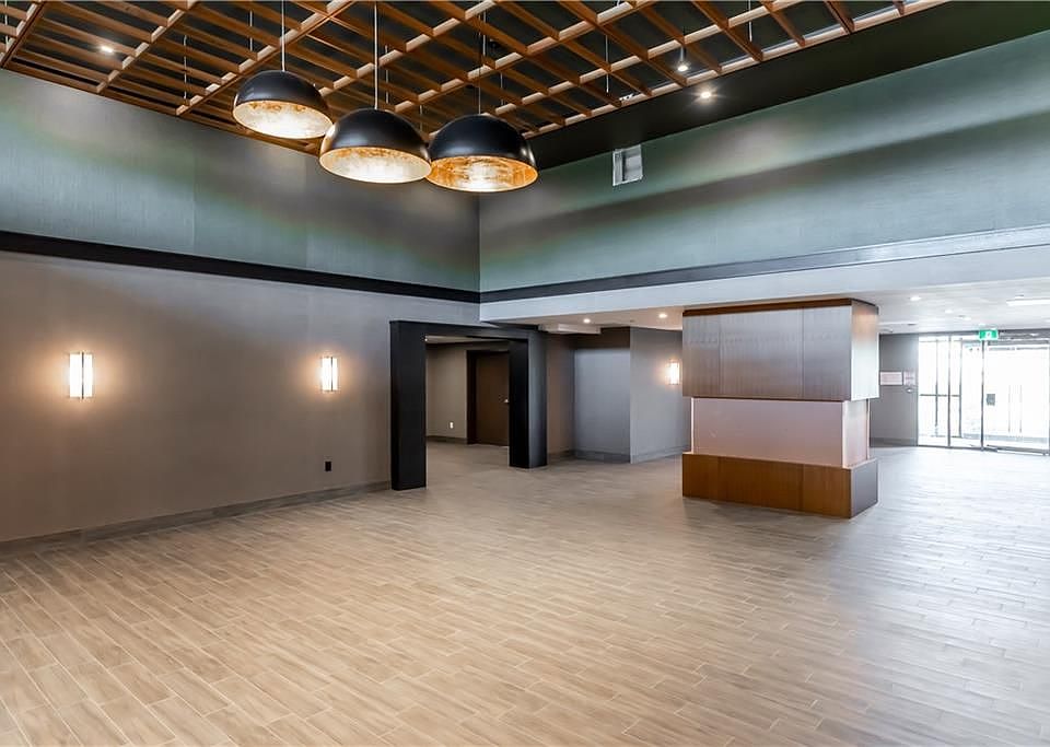 2nd image of 450 Dundas St E #507
