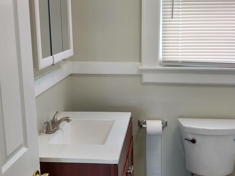 740 1/2 Locust Ave B, Clarksburg, WV 26301 Zillow