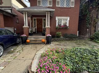 183 Saint Clair Ave E, Toronto, ON M4T 1N9