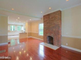2424 W Rogers Ave, Baltimore, MD 21209