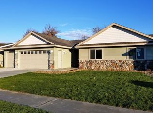 3727 Wildwood Ln SE, Rochester, MN 55904