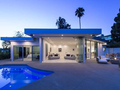 1542 Blue Jay Way, Los Angeles, CA, 90069