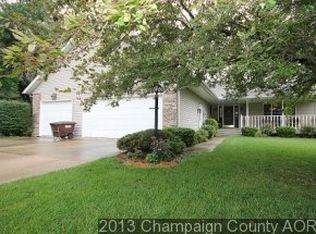 406 Ridge Rd, Mahomet, IL 61853