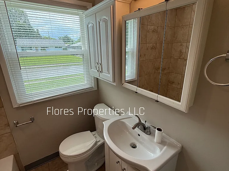 1136 Pauline Ave — Photo 24