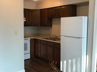 518 S 3rd St APT K, Niles, MI 49120