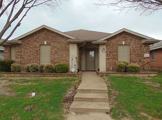 604 Horseshoe Ct, Desoto, TX 75115