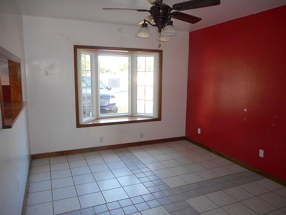 4th image of 501 E 20th St