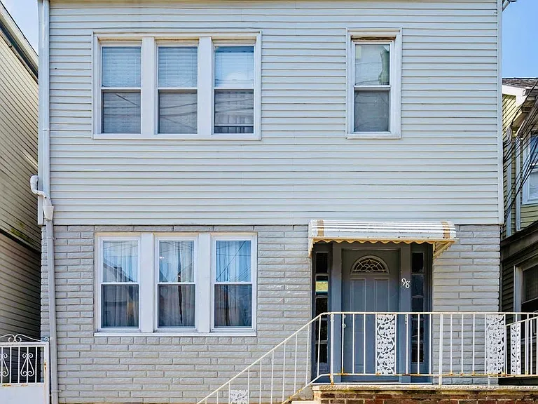 98 Bergen Ave #3 — Photo 1