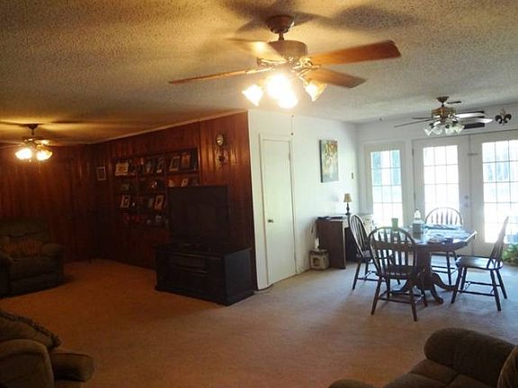 4th image of 311 S Court Dr