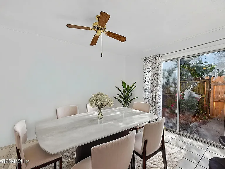4822 Windrush Ln — Photo 11