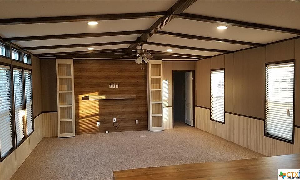 1st image of 1414 E Navarro Ave