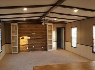 1414 E Navarro Ave, Mart, TX 76664
